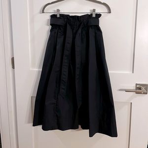Uniqlo navy midi skirt